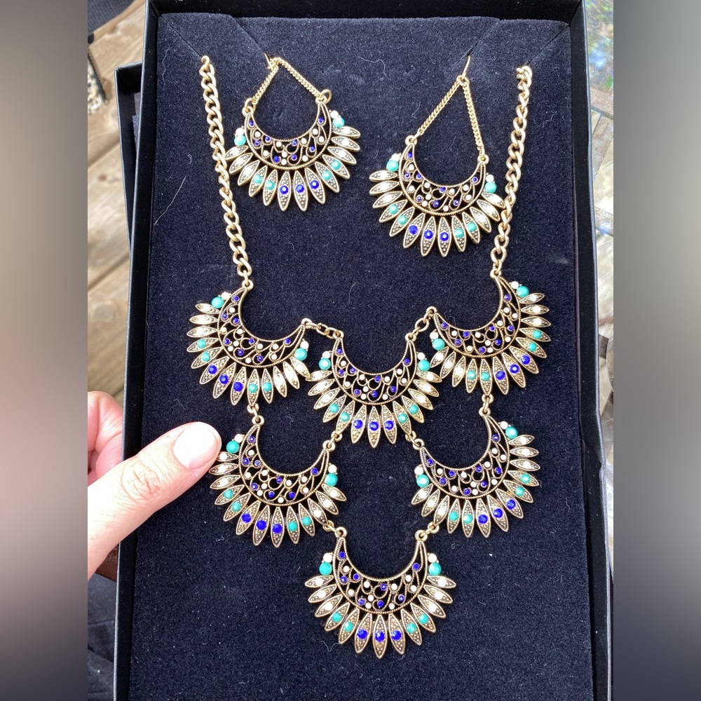 Elegant Gold-Tone, Blue, Green Statement Necklace Set